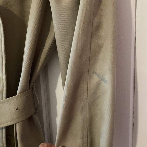Burberry Tan Trench Coat - Picture 5 of 12